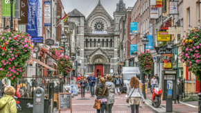 Irlana Dublin Grafton Street Shopping Foto iStock Jamegaw.jpg